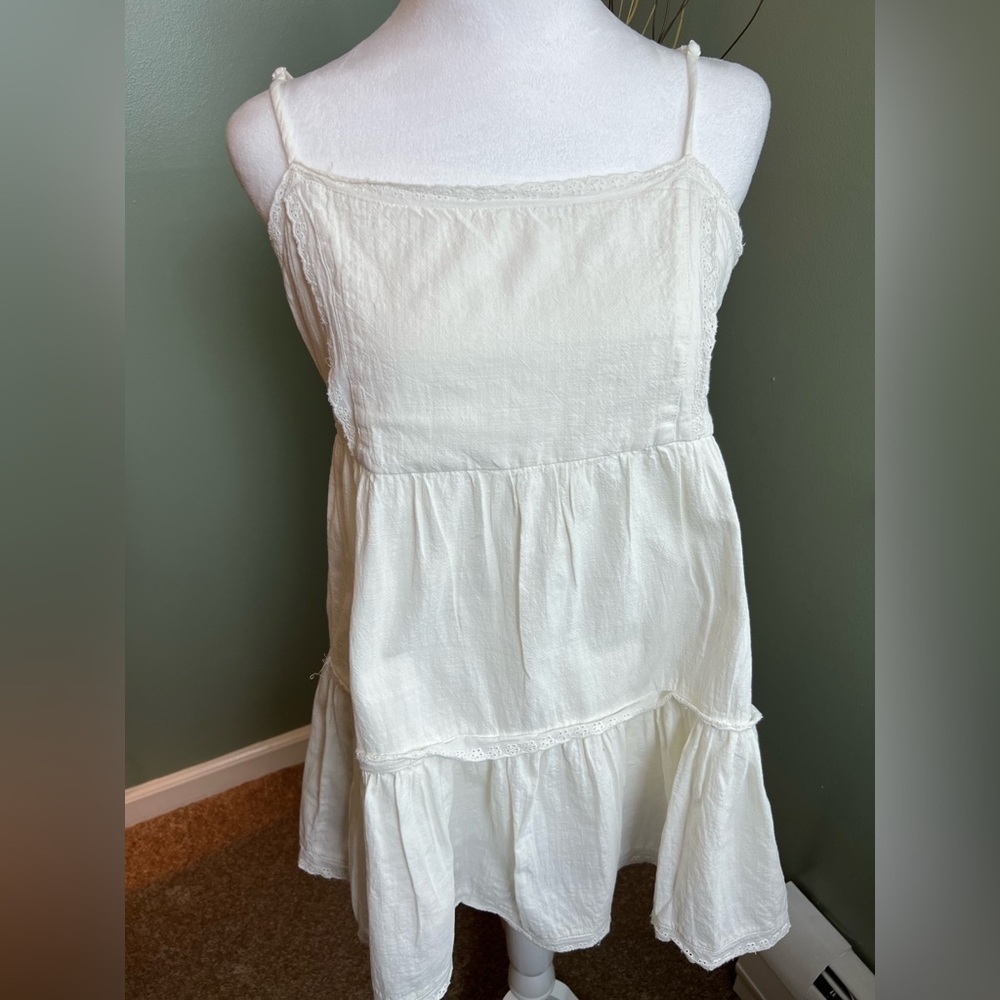 Kendall & Kylie white long spaghetti strap baby doll top size S.